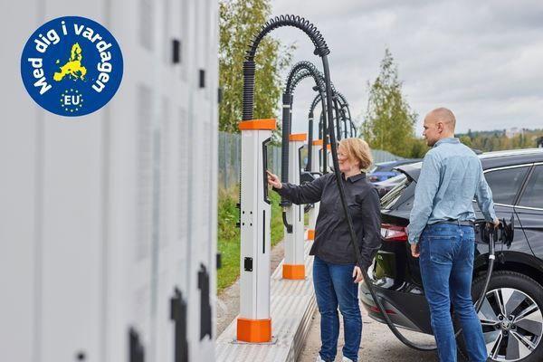 Företaget Kempower från Lahtis är en av de ledande producenterna av offentliga laddningspunkter för elbilar i Europa. Bild: Kempower/Tommi Mattila